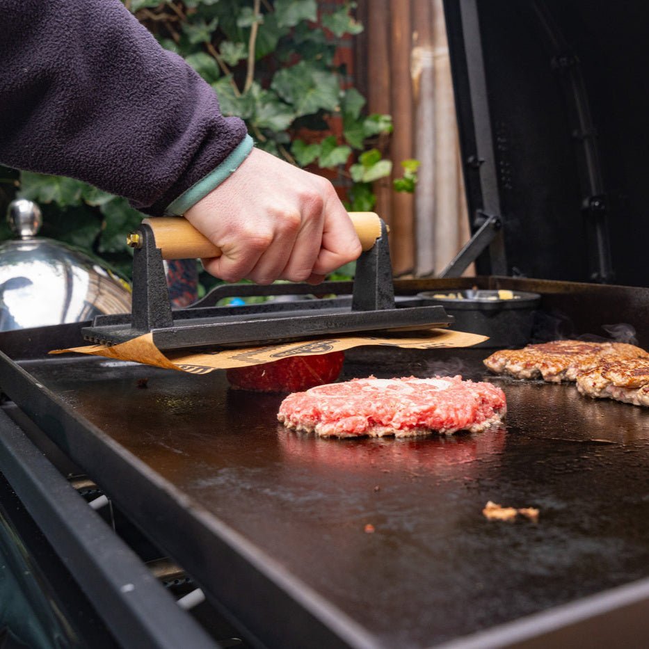 Napoleon Freestyle™ 24 Non-Stick Gas Plancha Grill – 3 Burner Outdoor Griddle BBQ - Image 6