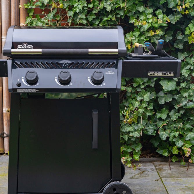 Napoleon Freestyle™ 24 Non-Stick Gas Plancha Grill – 3 Burner Outdoor Griddle BBQ - Image 15