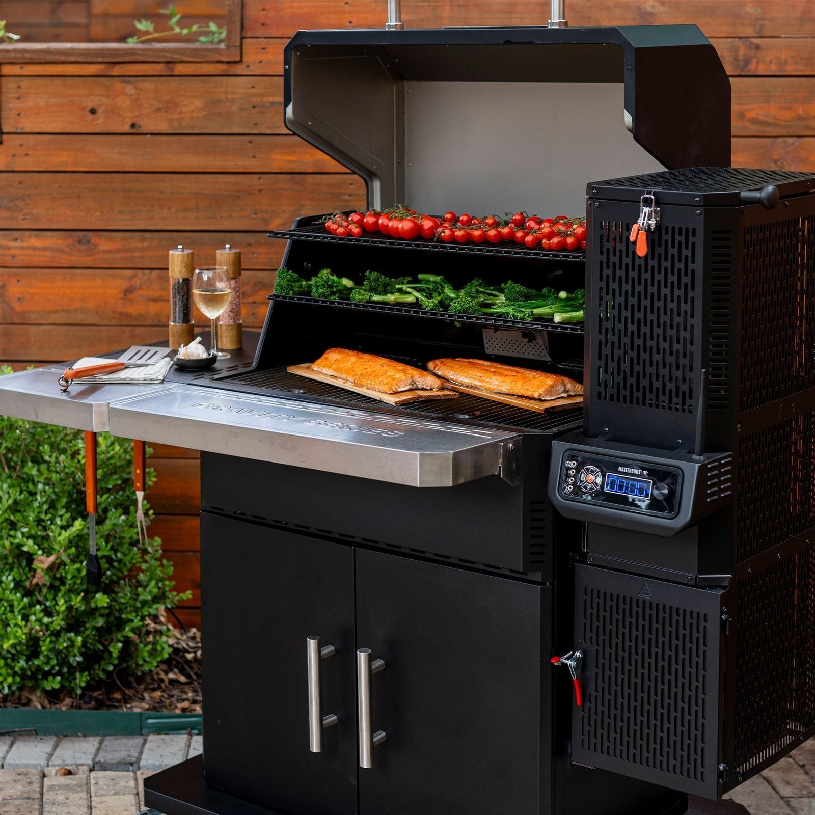 Masterbuilt Gravity 1150 BBQ Starter Pack - Image 10