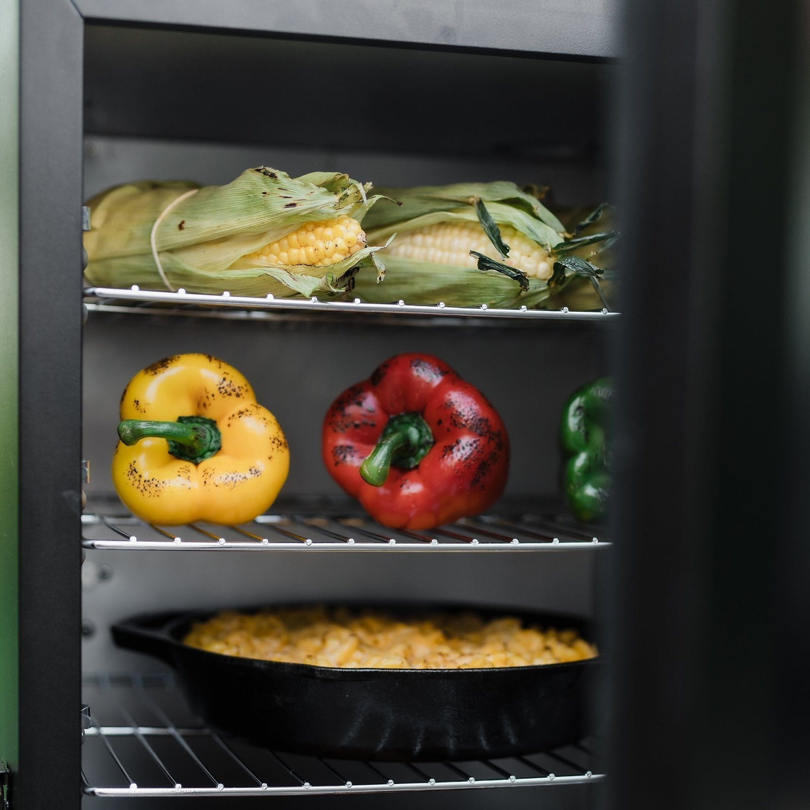 Masterbuilt 710 WiFi Digital Electric Smoker - Image 4