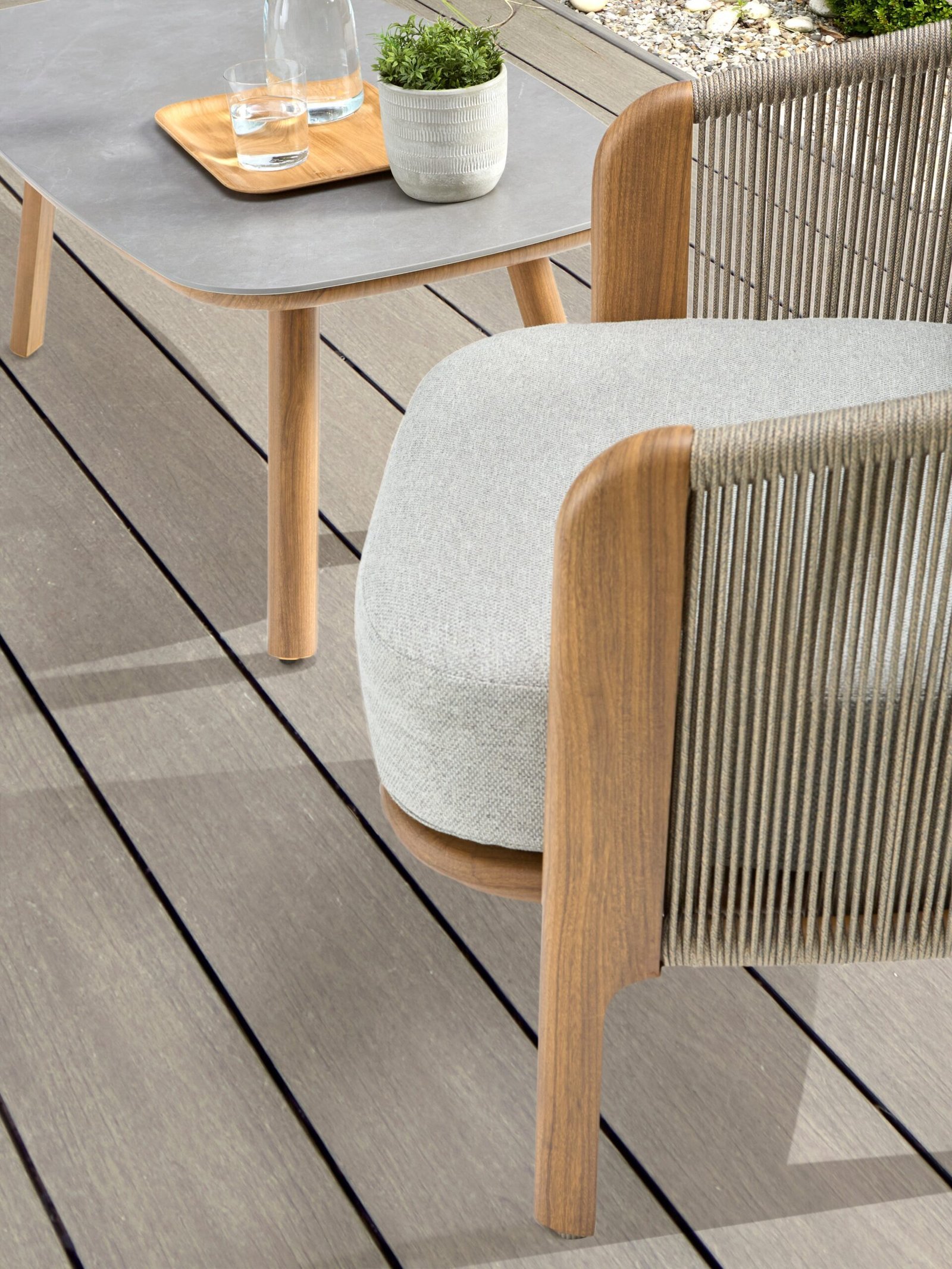 Cres Lounge Set - Image 2