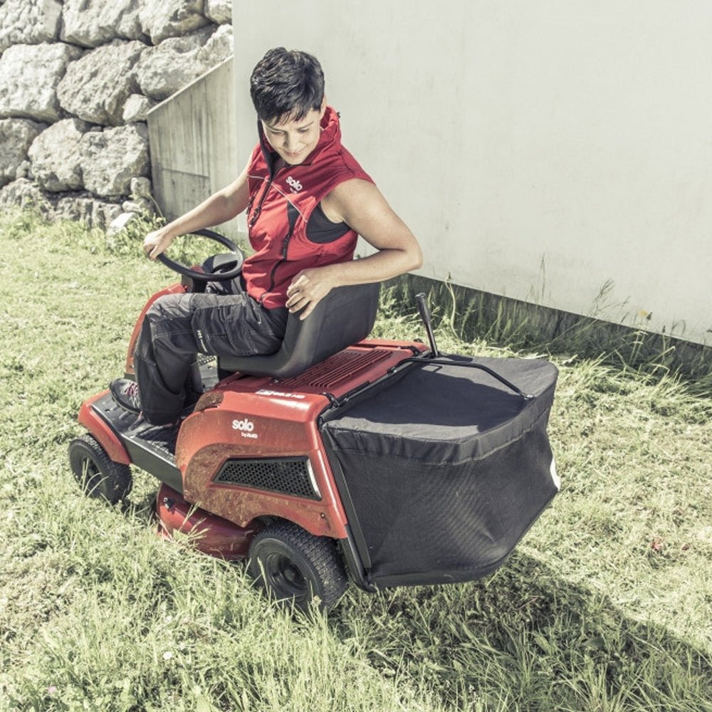 solo by AL-KO R 7-65.8 HD Premium Rear Collect Ride-On Lawn Mower