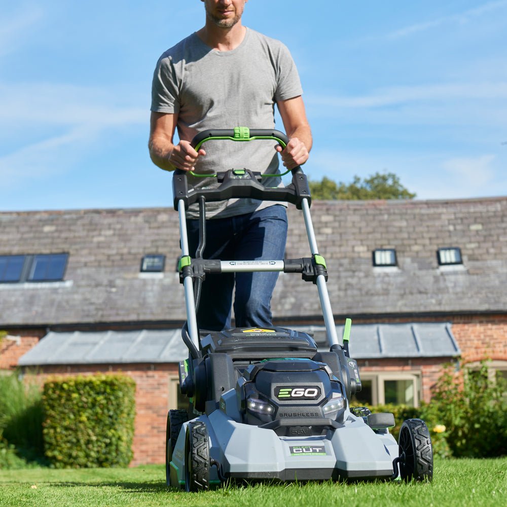 EGO Power+ LM2135E-SP 56V Poly Deck Variable Speed Cordless Lawn Mower (with 7.5Ah Battery & Rapid Charger)